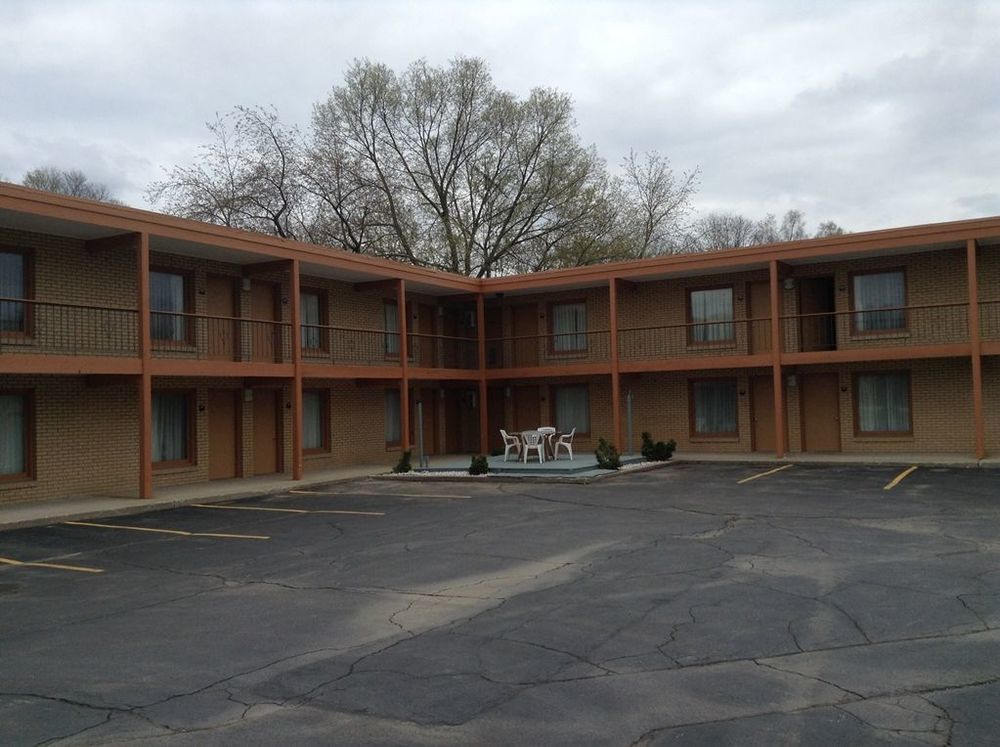 Village Inn Motel - Berrien Springs Exteriér fotografie
