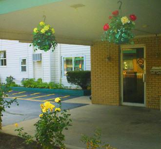Village Inn Motel - Berrien Springs Exteriér fotografie